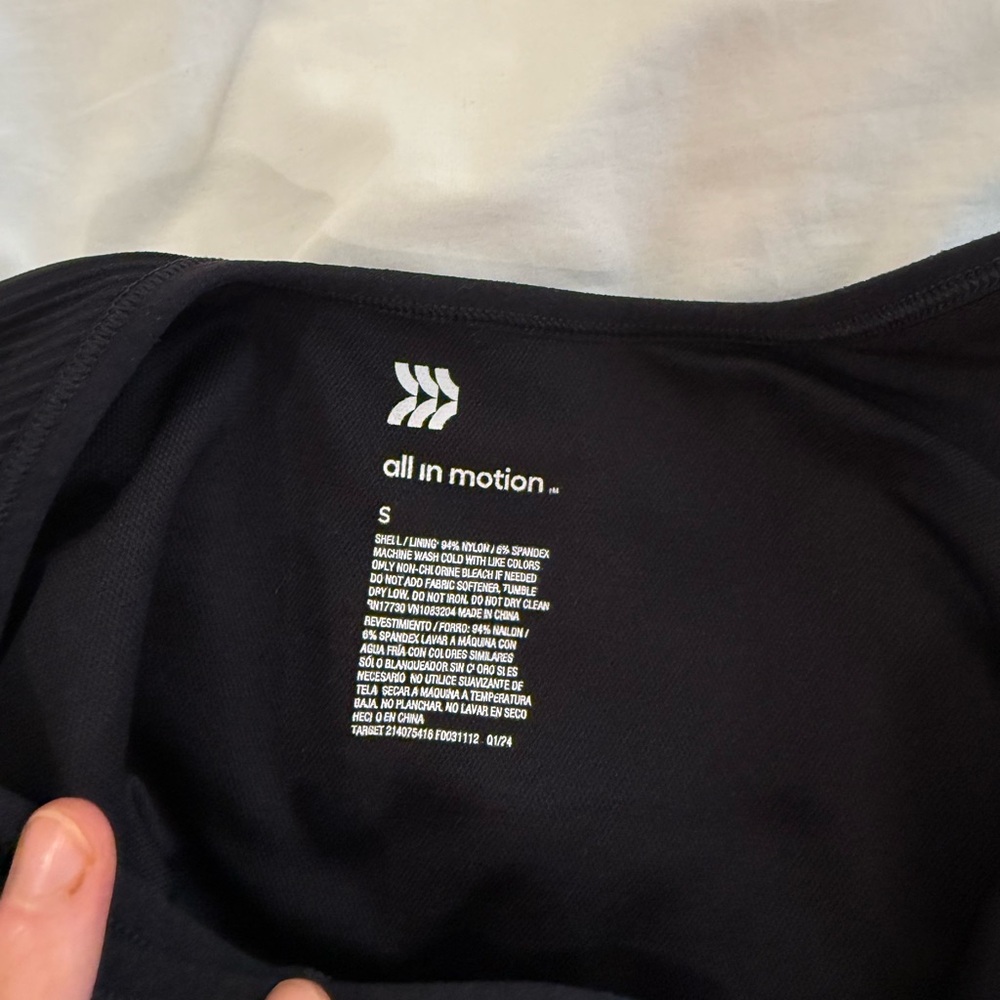 All In Motion Cropped Tank - Picture 5 of 5